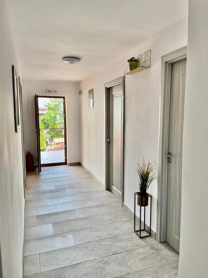 קוסטינסטי Vila Sibel מראה חיצוני תמונה
